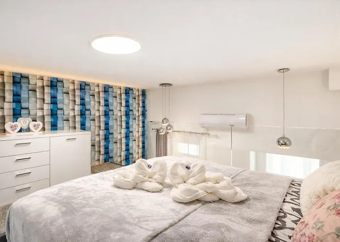 B2 Center, Dohany Street Budapešť
